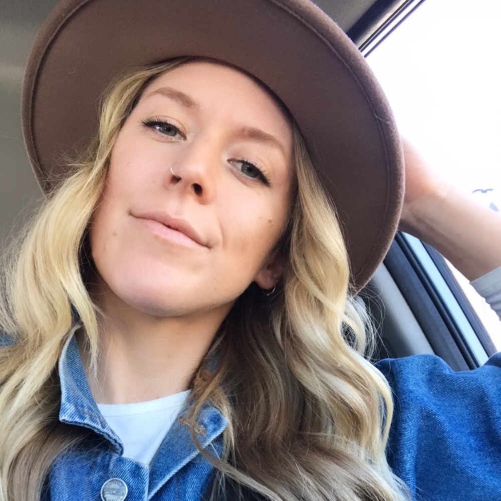 Meet your Posher, Amber